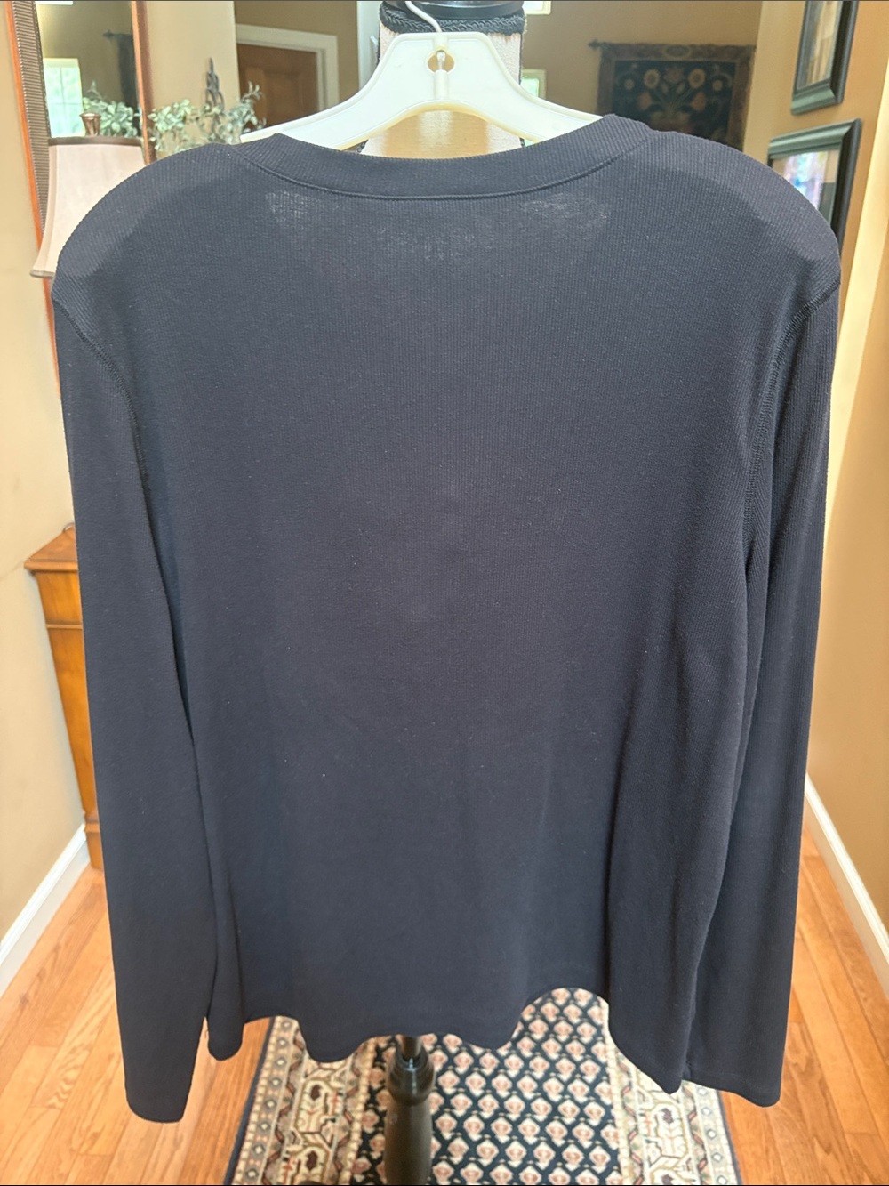 GAP Women's Black Long-Sleeve Henley Shirt - Picture 2 of 5